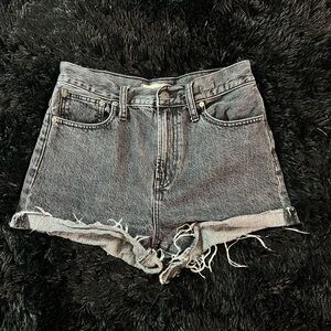 Madewell Gray The Perfect Jean Short 26